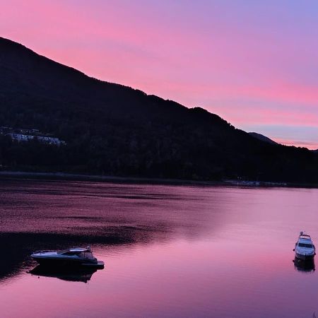 Dos Bahias Lake Resort ビージャ・ラ・アンゴストゥーラ エクステリア 写真